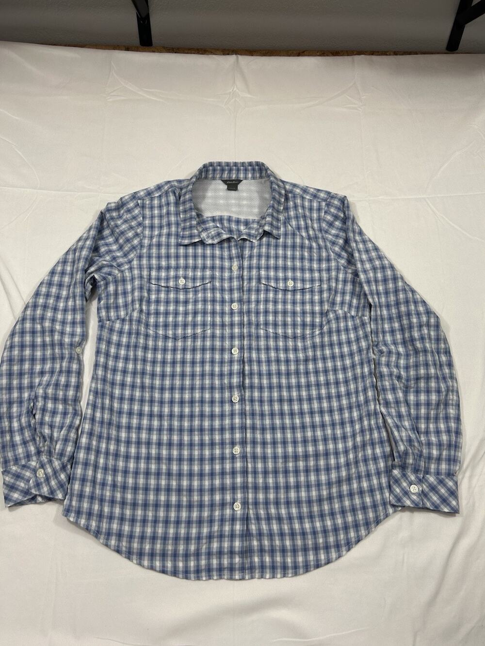 Eddie Bauer Women’s Lightweight Button Up Long Sleeve Blue Plaid Size Large
